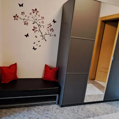 Steinberger Apartment