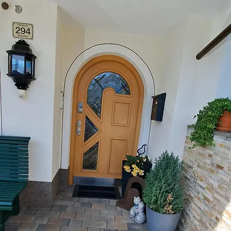 斯坦伯格公寓 公寓 *